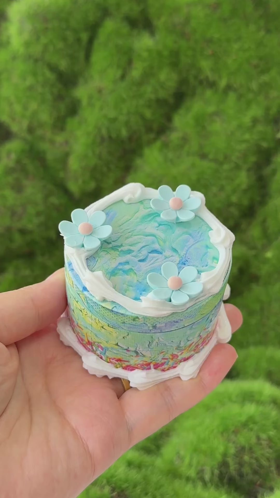 2.5" Garden Art Cake Grinder